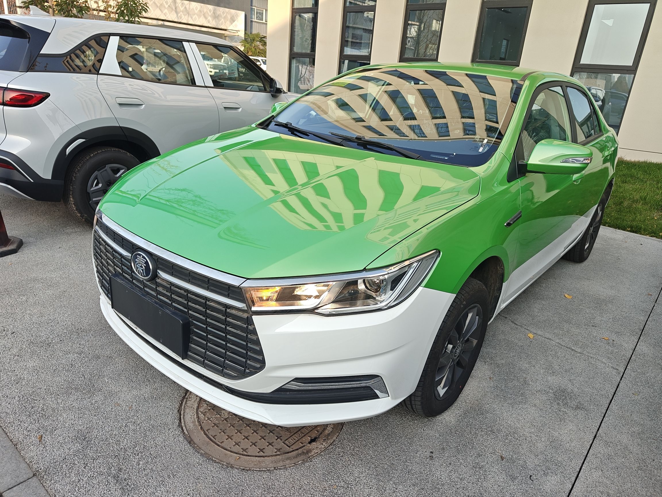 BYD Qin New Energy 2025 car image 