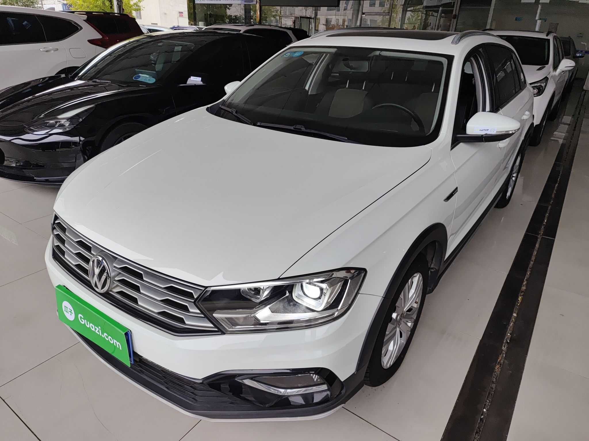 Volkswagen C-Trek 2018 Volkswagen C-Trek 2018 immagine di auto