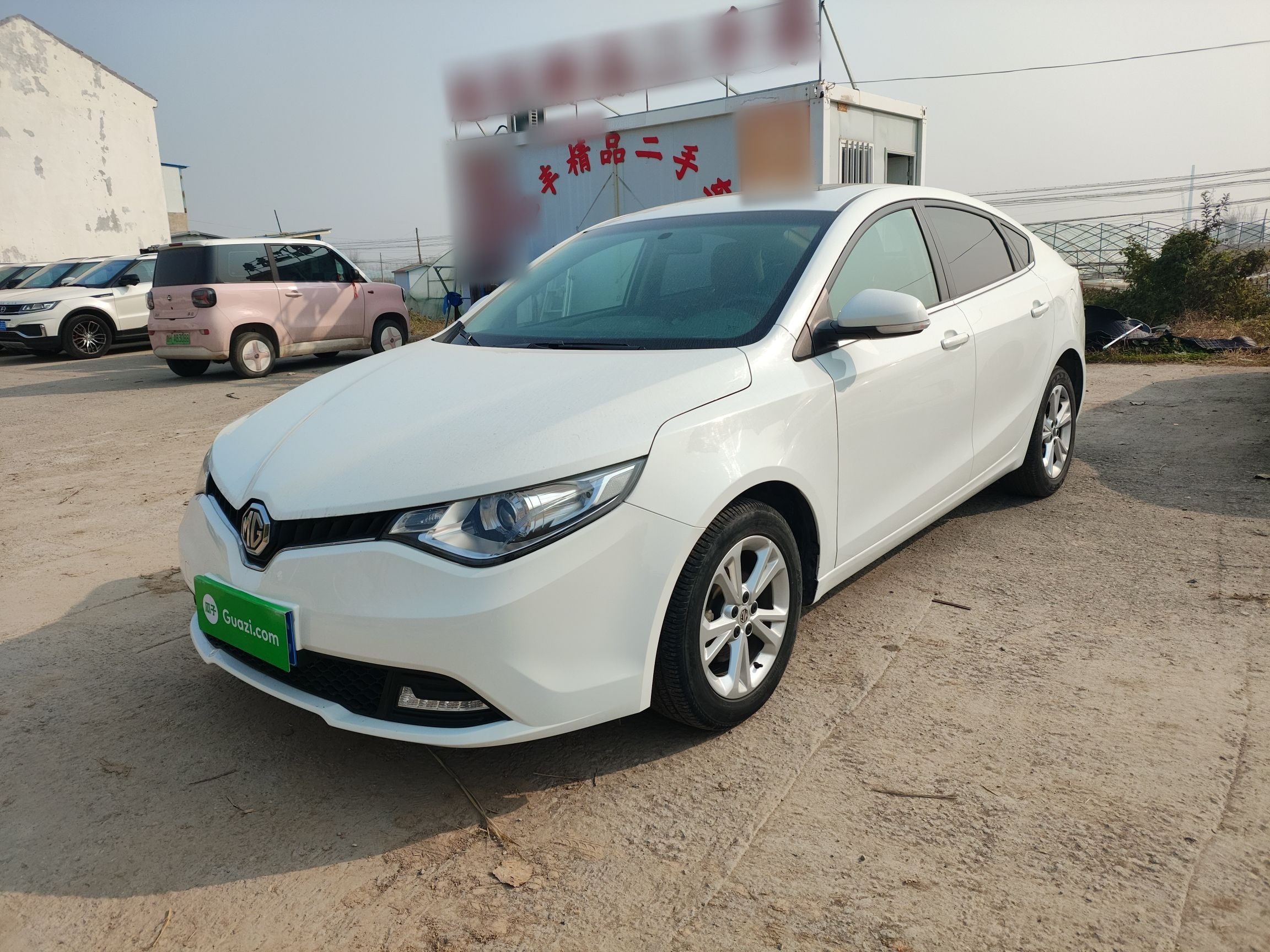 MG GT 2016 MG GT 2016 car image