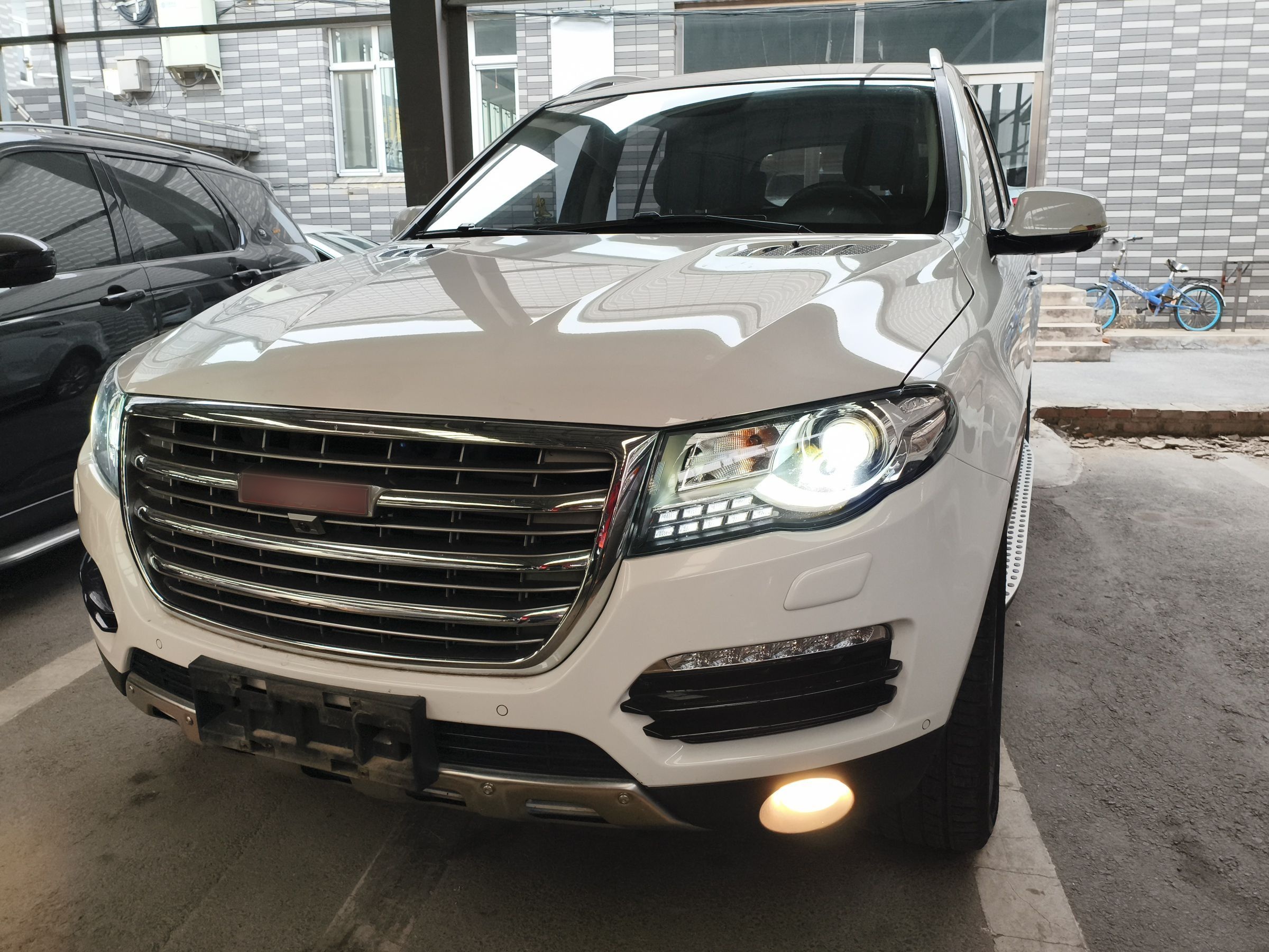 Haval H8 2017 car image 