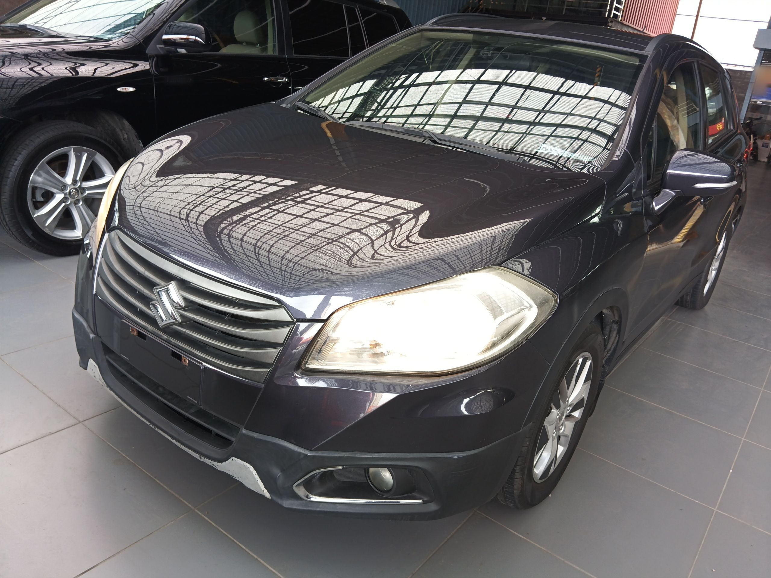 Suzuki S-Cross 2015 صورة سيارة 