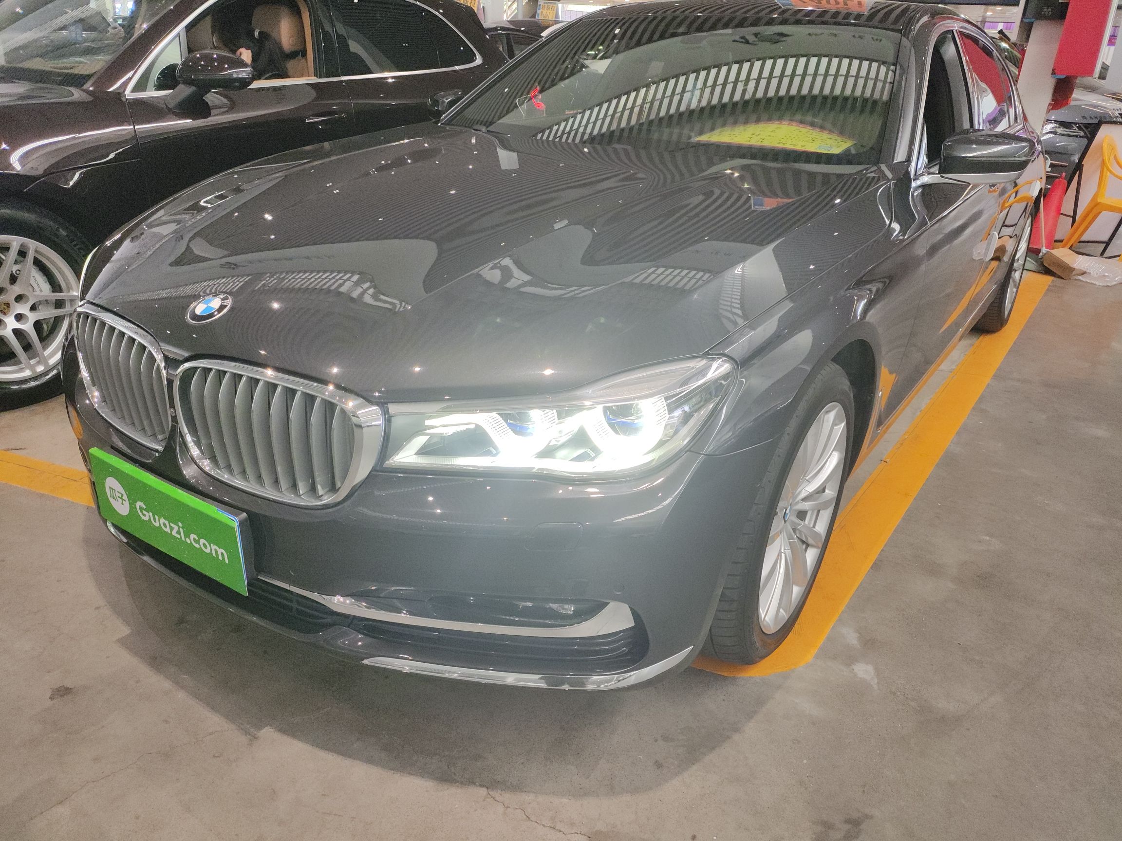 BMW M760Le 2017 car image 