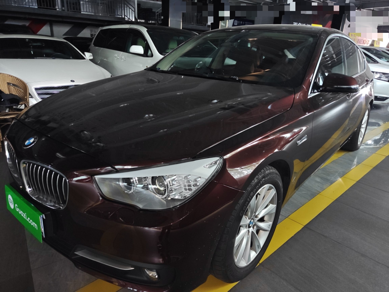 BMW 5 Series GT 2015 BMW 5 Series GT 2015 immagine di auto
