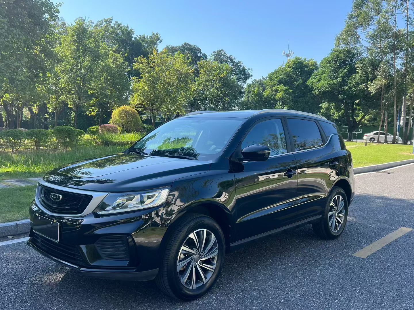 GEELY Vision X6 2021 car image 