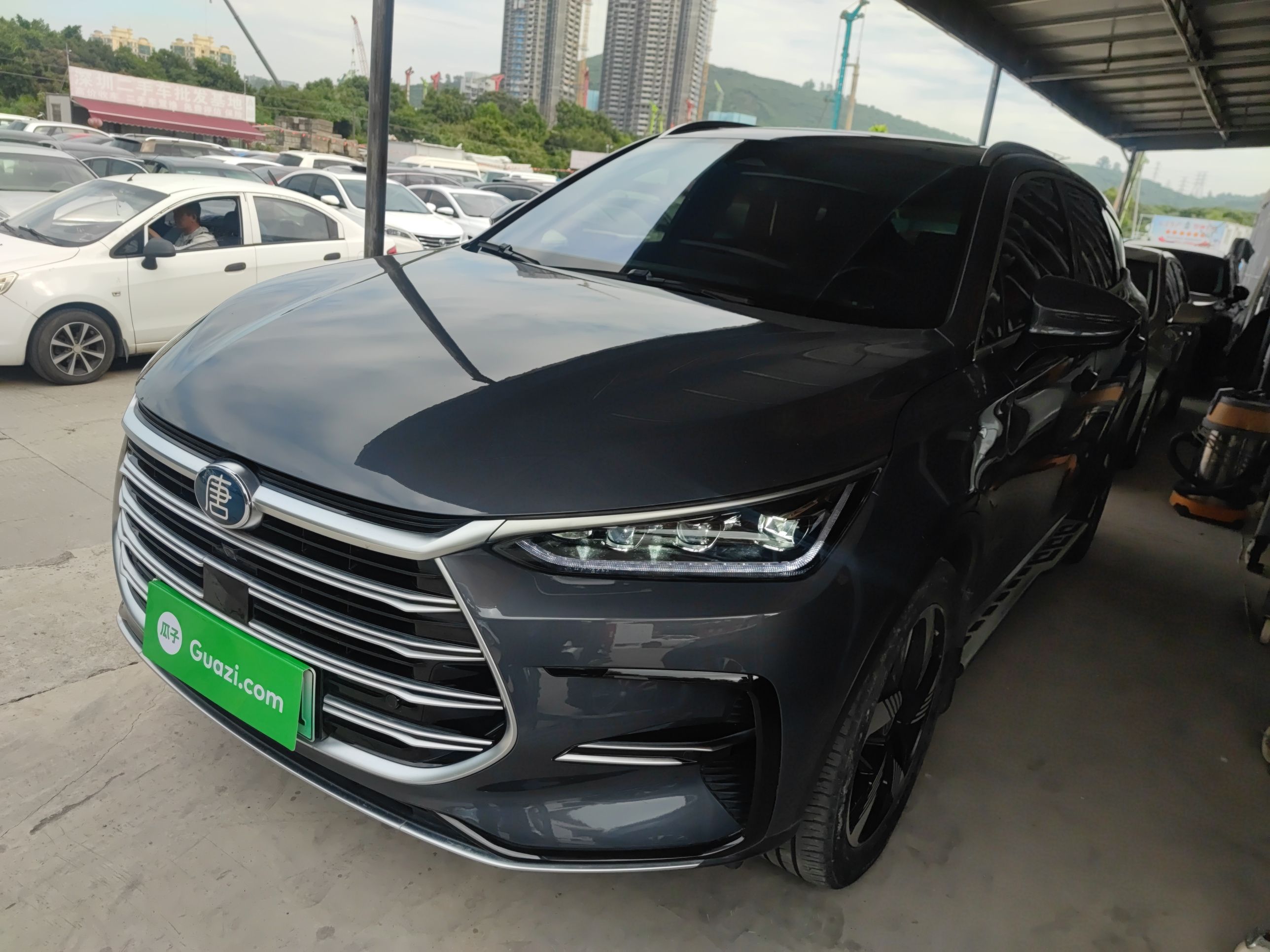 BYD Tang New Energy 2023 BYD Tang New Energy 2023 image de voiture