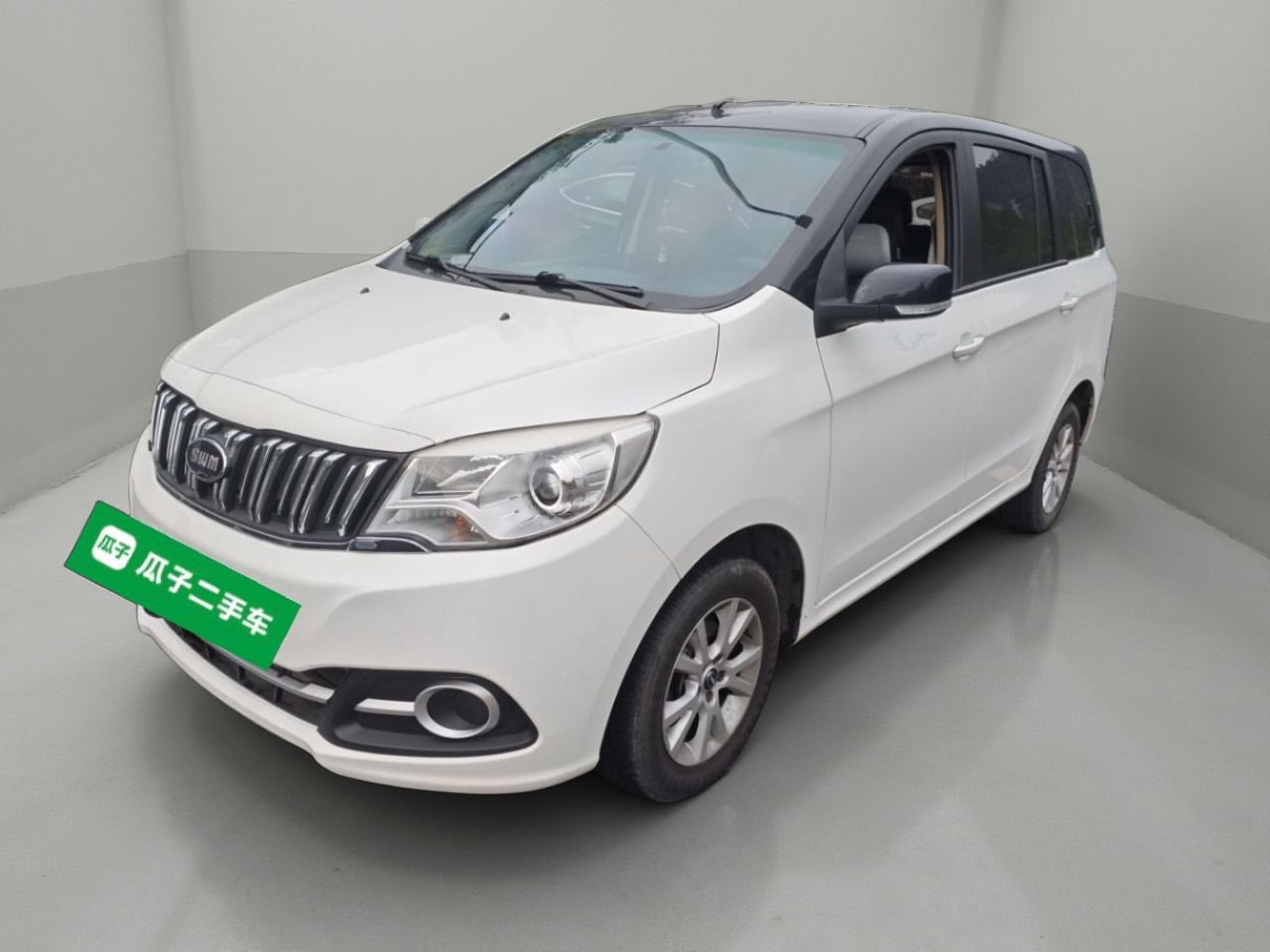 SWM X2 2022 SWM X2 2022 汽车图片