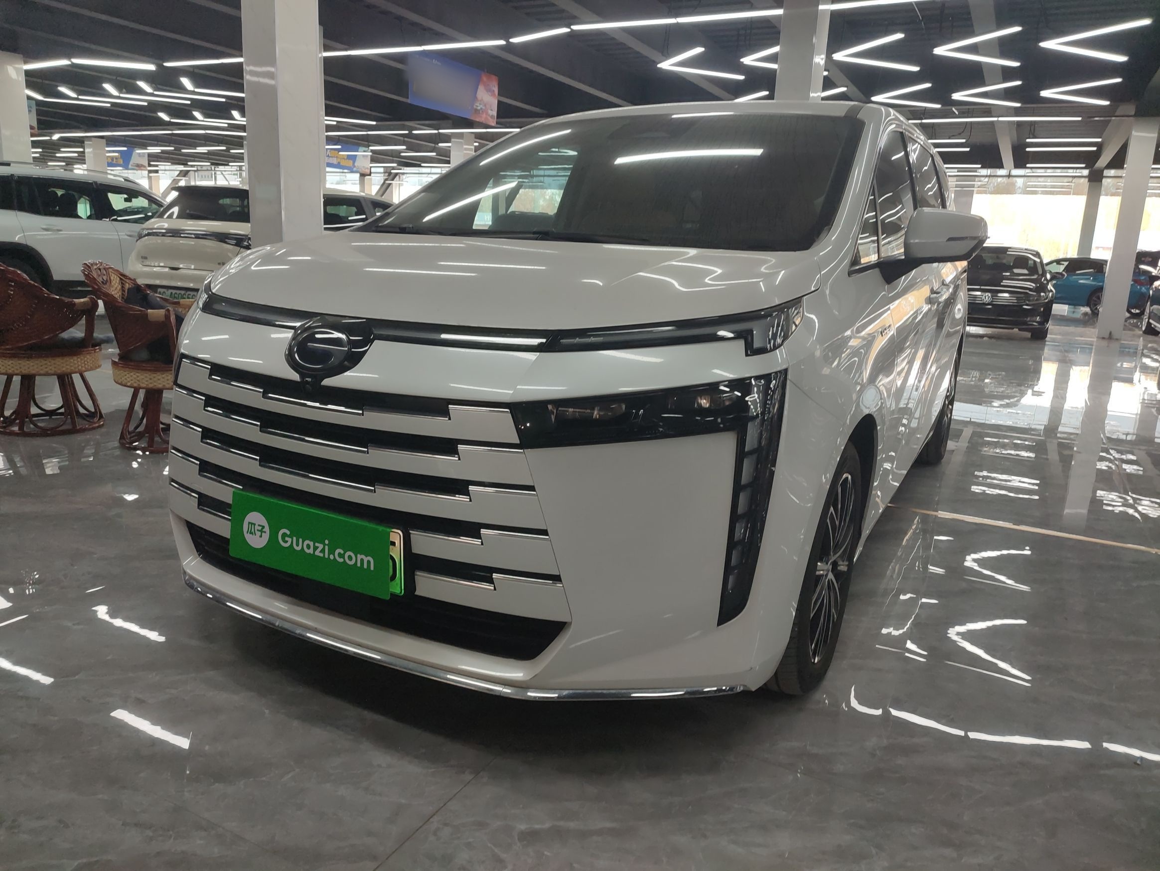 GAC Trumpchi E8 New Energy 2023 GAC Trumpchi E8 New Energy 2023 car image