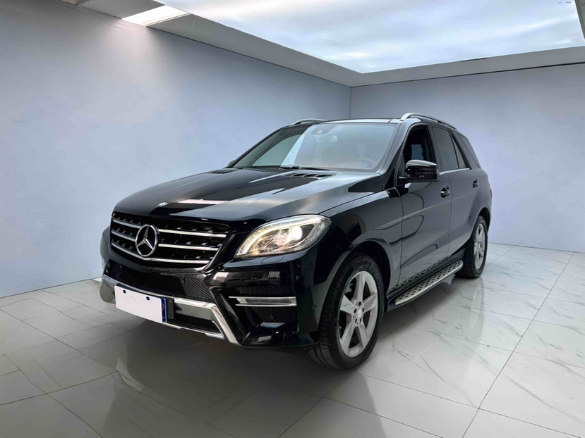 Mercedes-Benz M Class 2015 car image 