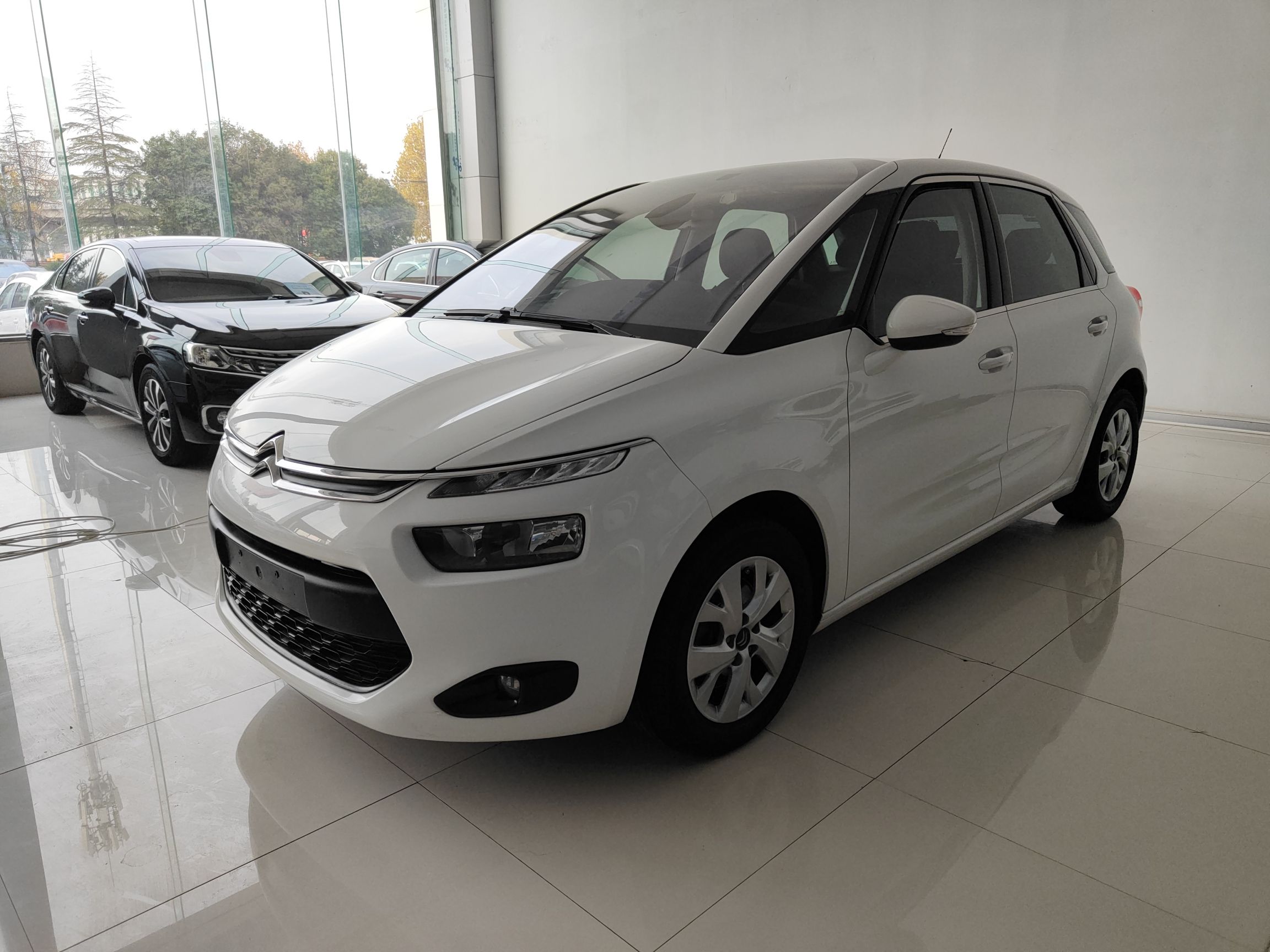 Citroen C4 PICASSO 2017 car image 