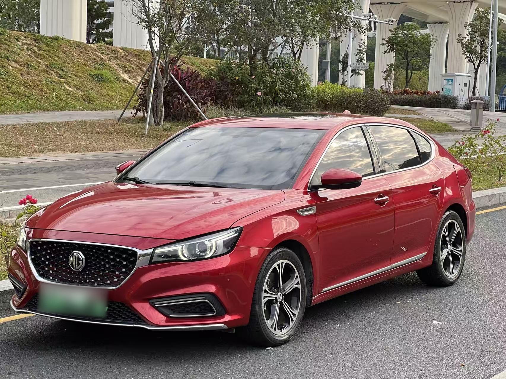 MG 6 New Energy 2018 car image 