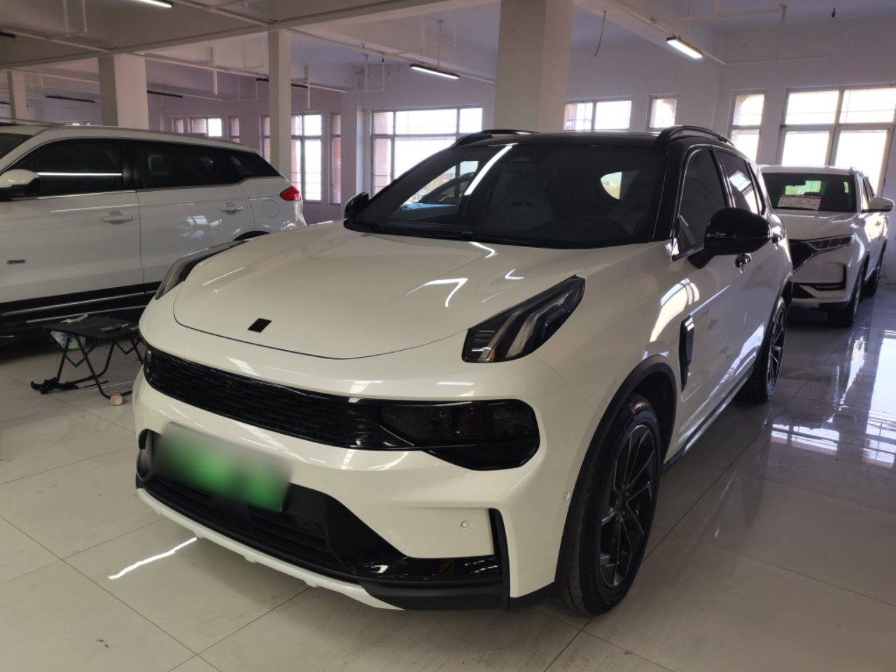 Lynk & Co 01 EM-P 2022 car image 