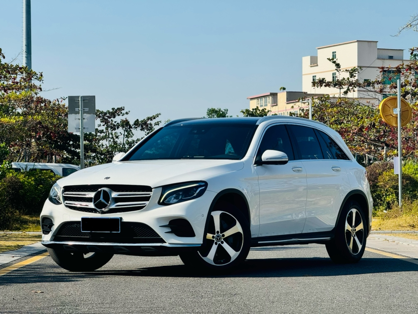 Mercedes-Benz GLC Class 2019 car image 