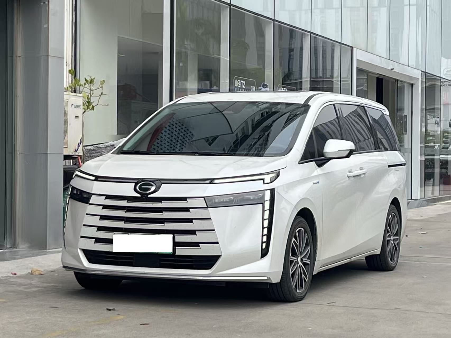 GAC Trumpchi E8 New Energy 2024 GAC Trumpchi E8 New Energy 2024 car image