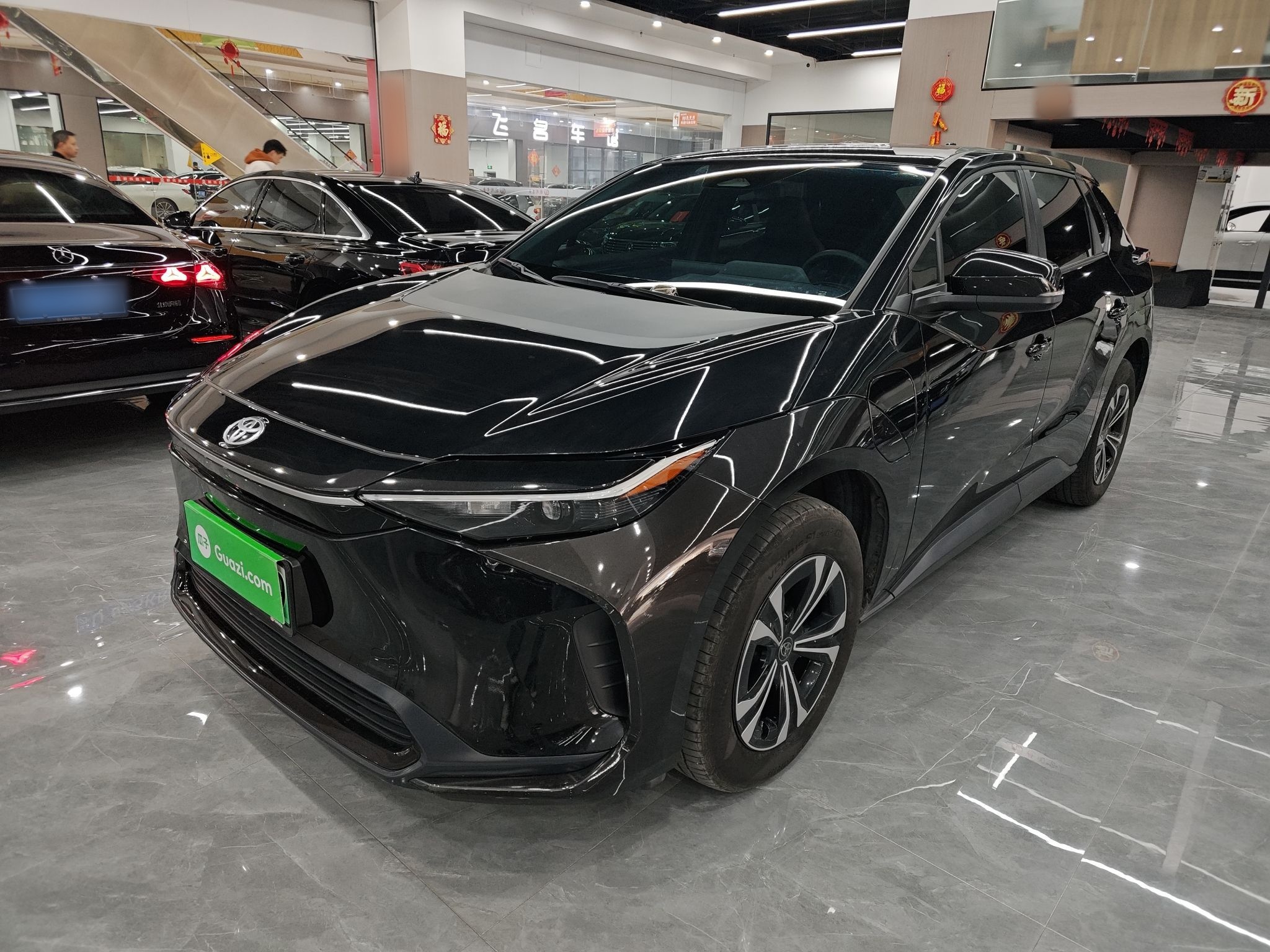 Toyota bZ4X 2023 汽车图片 