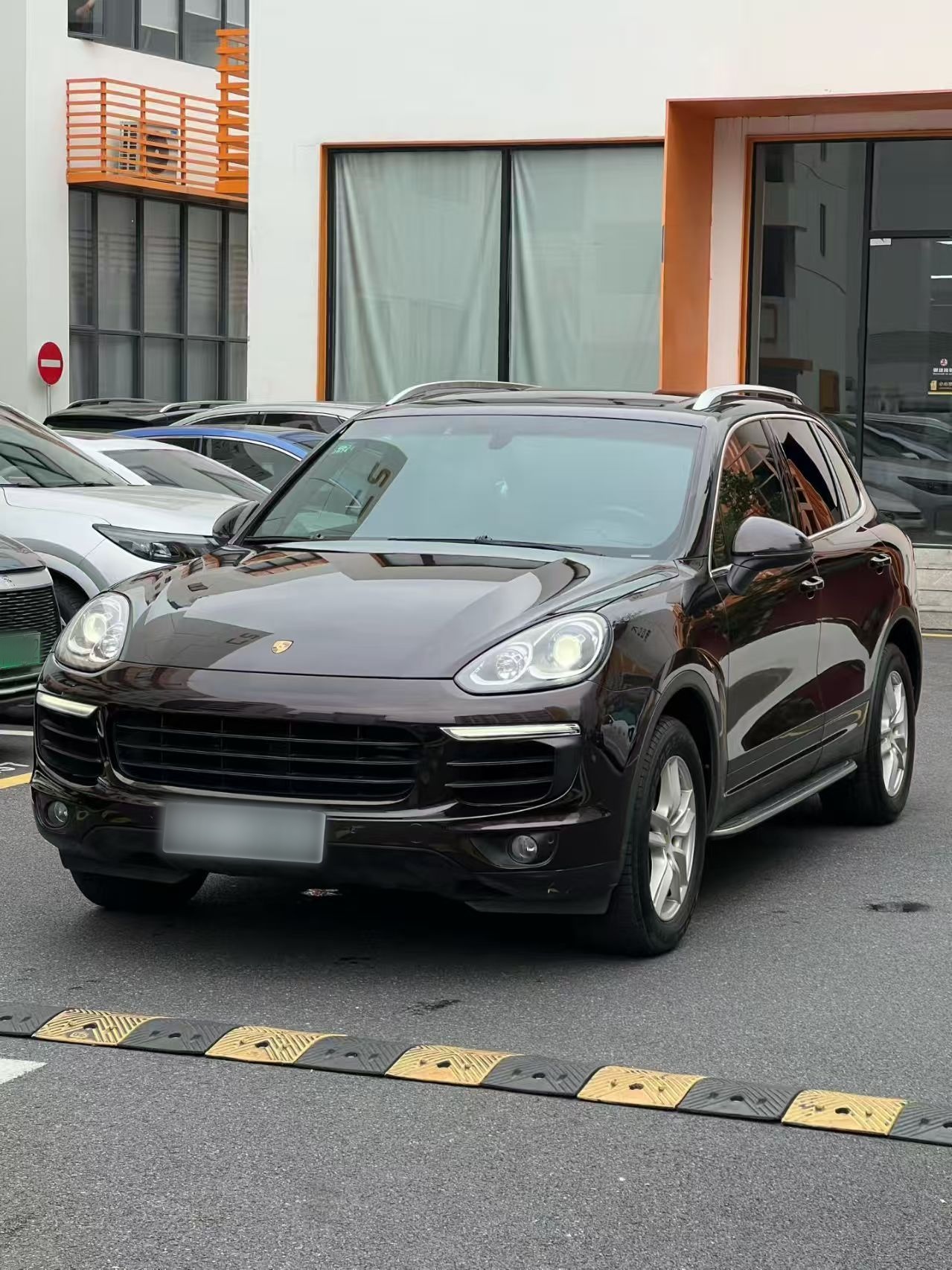 2016 2016 car image