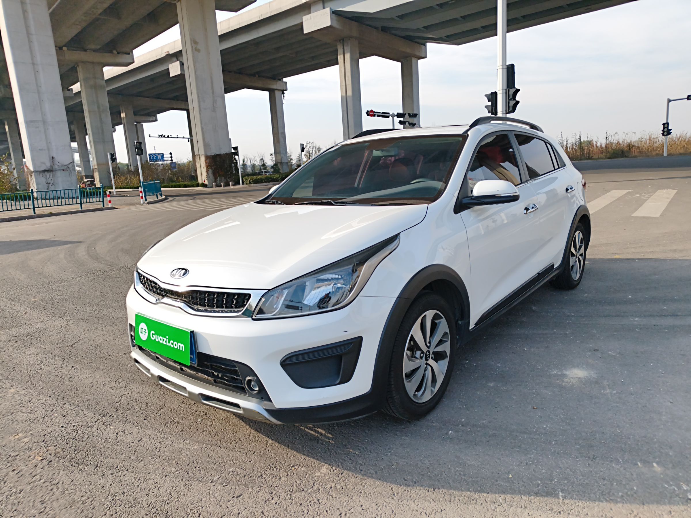 Kia Rio Cross 2017 汽车图片 