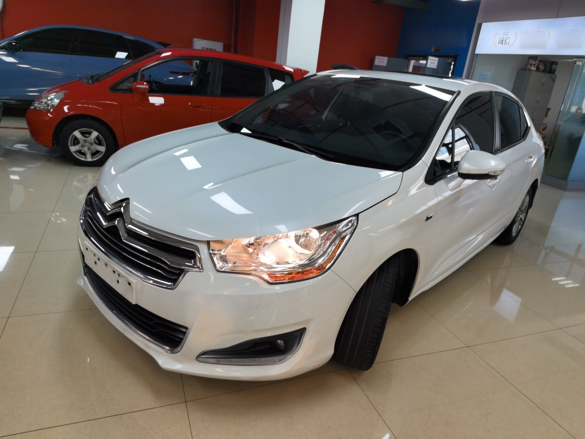 Citroen C4L 2016 صورة سيارة 