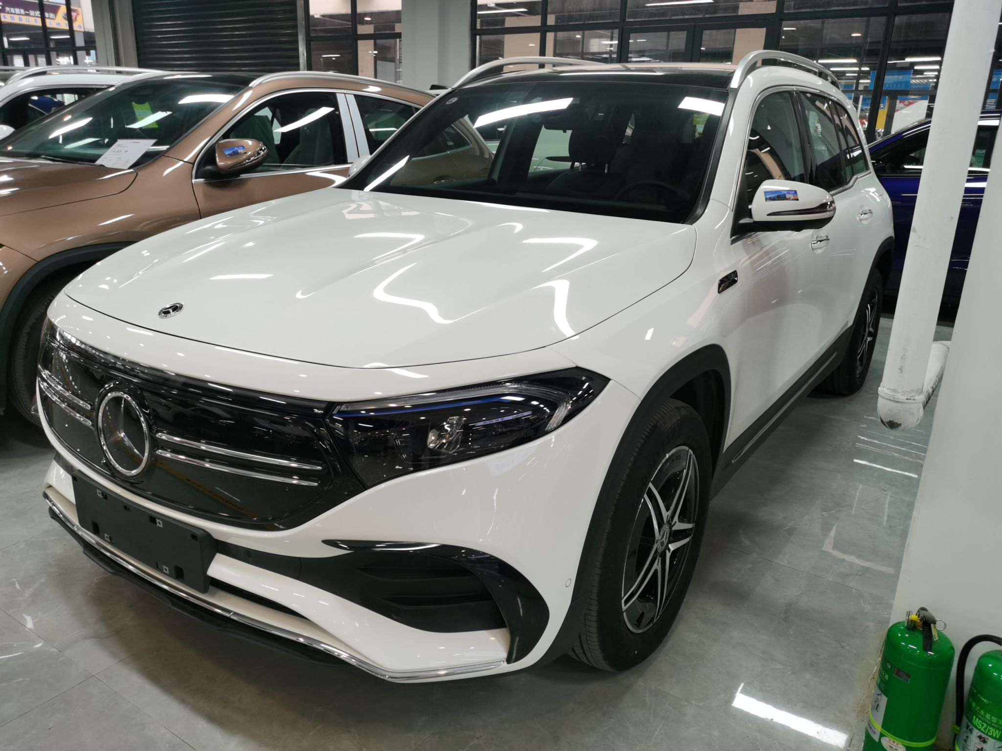 Mercedes-Benz EQB Class 2025 car image 