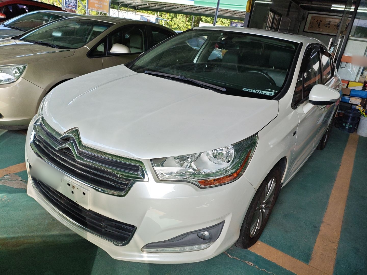Citroen C4L 2016 image de voiture 