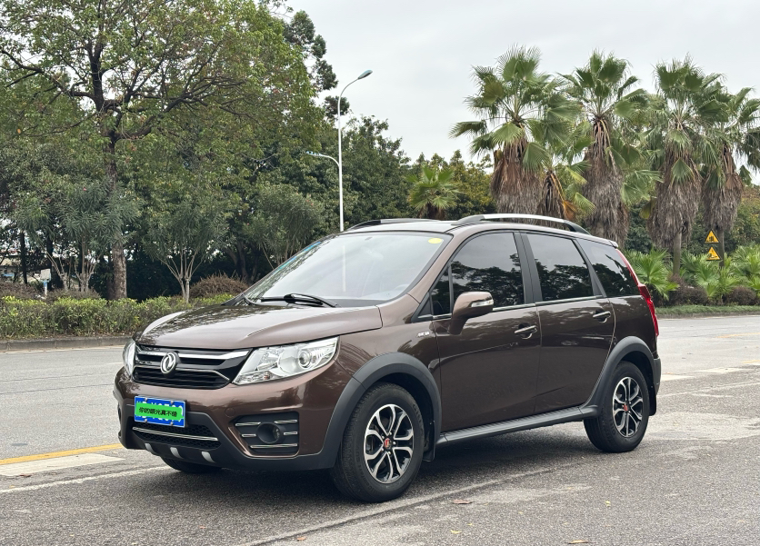 Forthing JOYEAR XV 2016 car image 