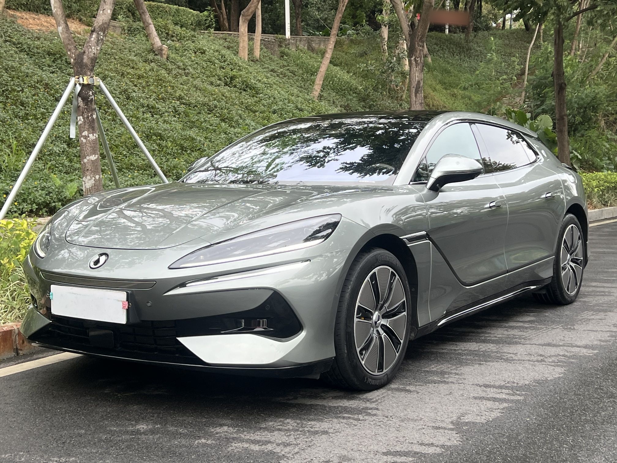 Denza Z9GT 2024 Denza Z9GT 2024 car image