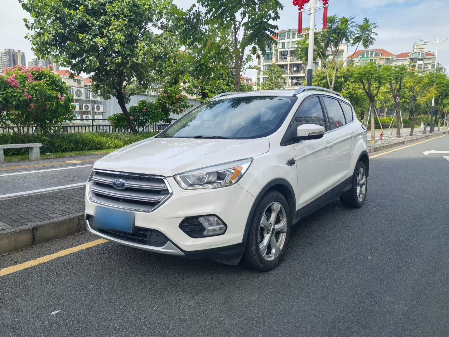 Ford Kuga 2017 car image 