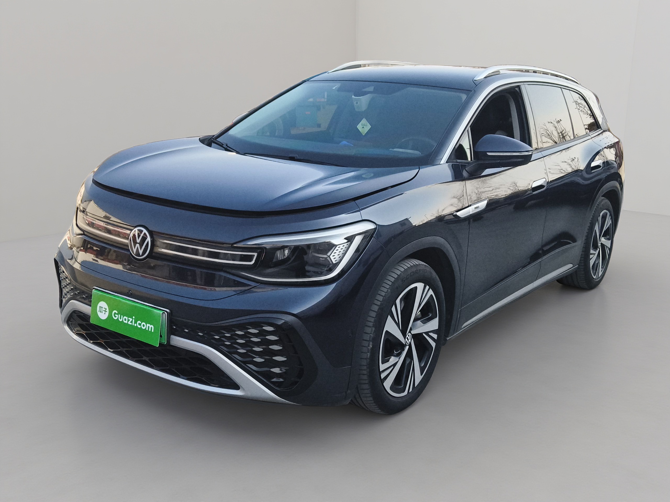 Volkswagen ID.6 Crozz 2023 immagine di auto 