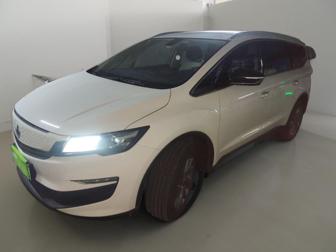 Livan Maple 80V PRO 2023 汽车图片 