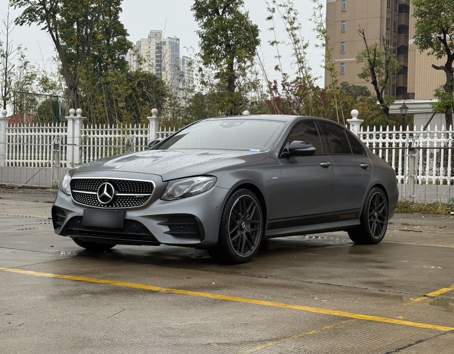 Mercedes-Benz E AMG 2019 immagine di auto 