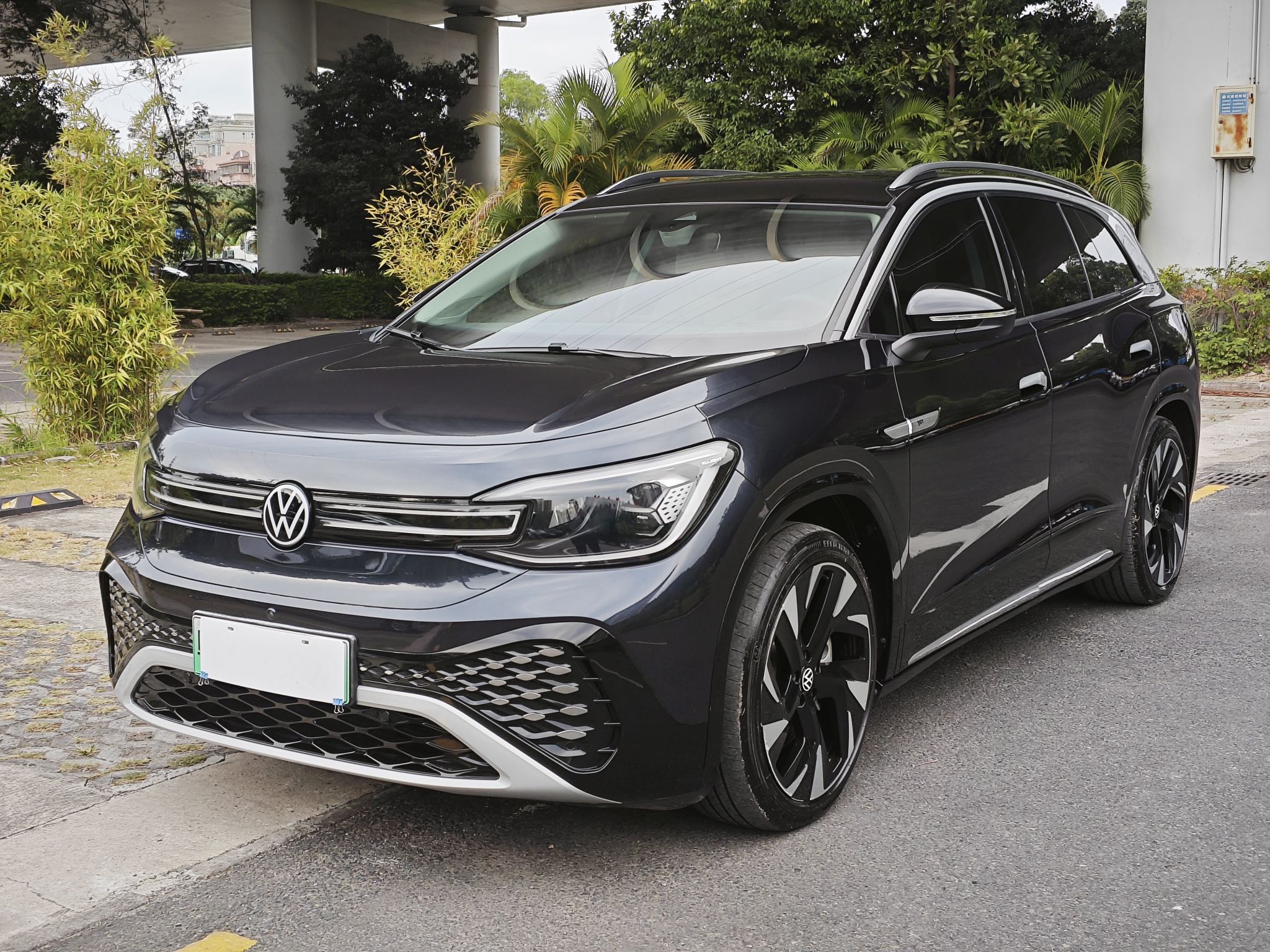 Volkswagen ID.6 Crozz 2021 immagine di auto 