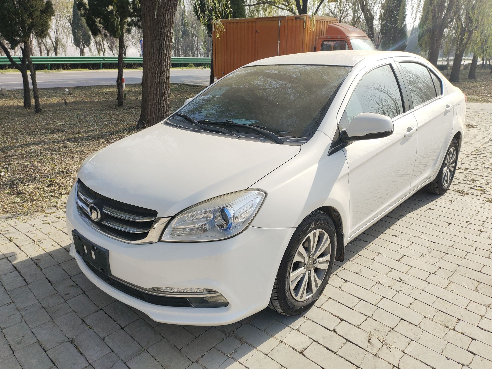 Great Wall C30 2015 car image 