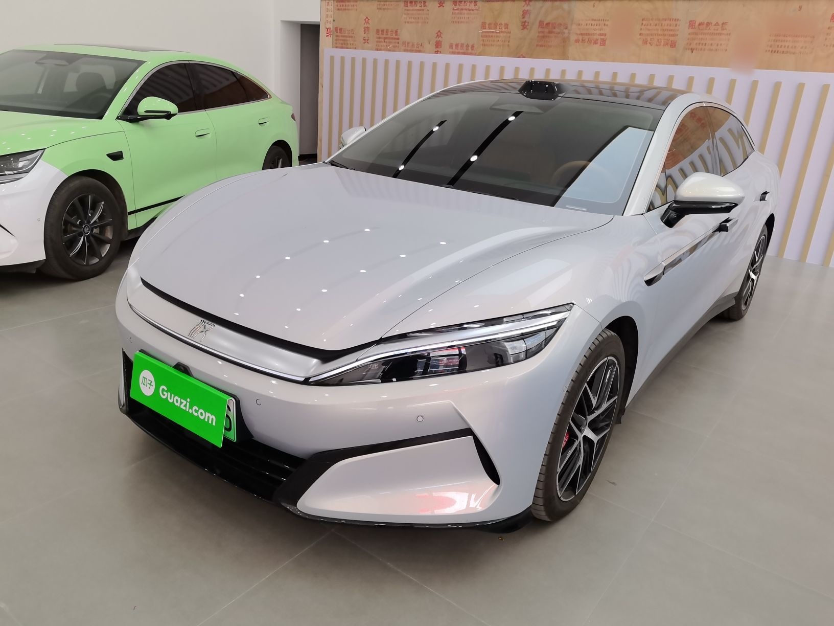 BYD HanL 2025 car image 