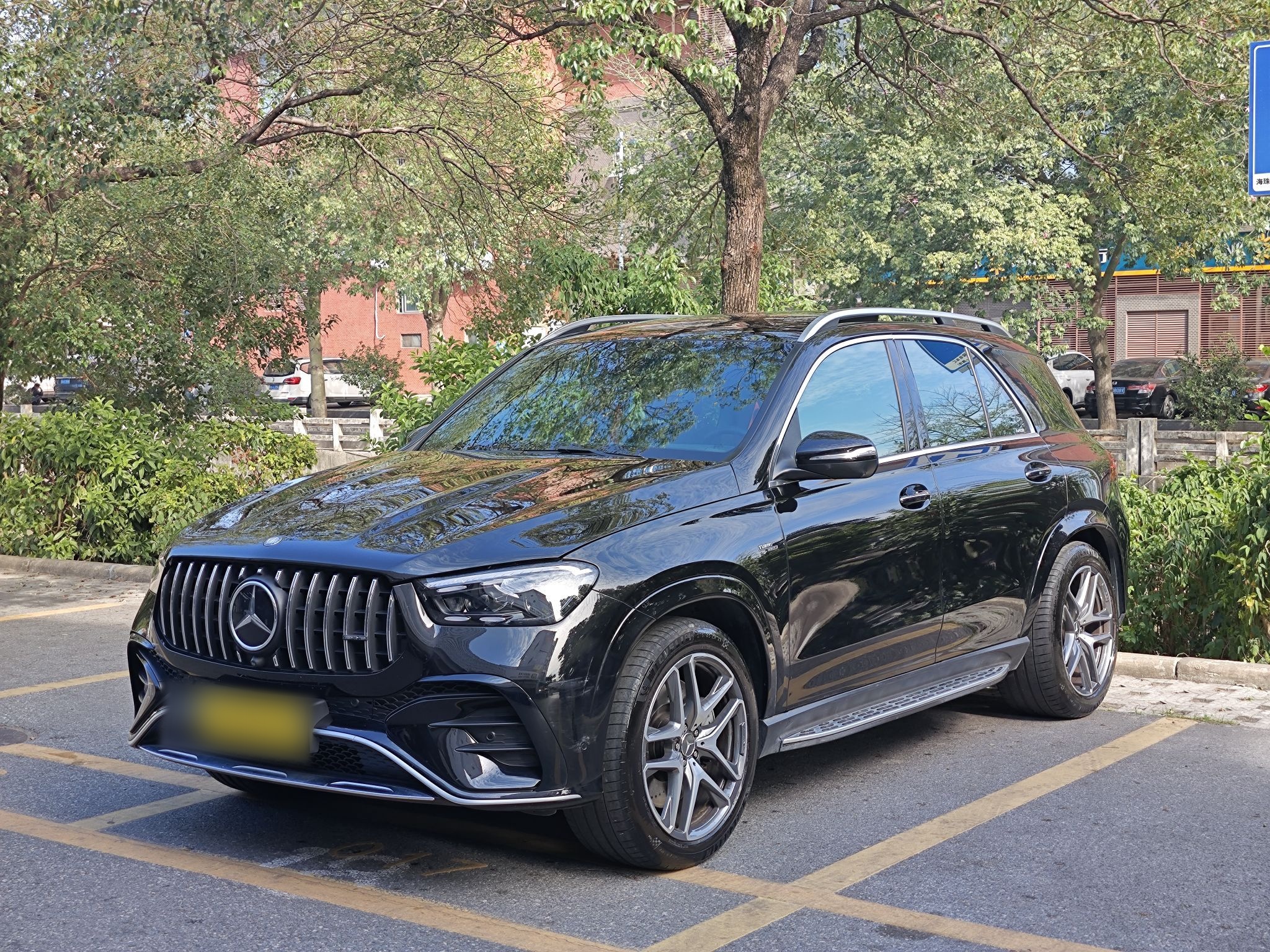 Mercedes-Benz GLE AMG 2024 car image 