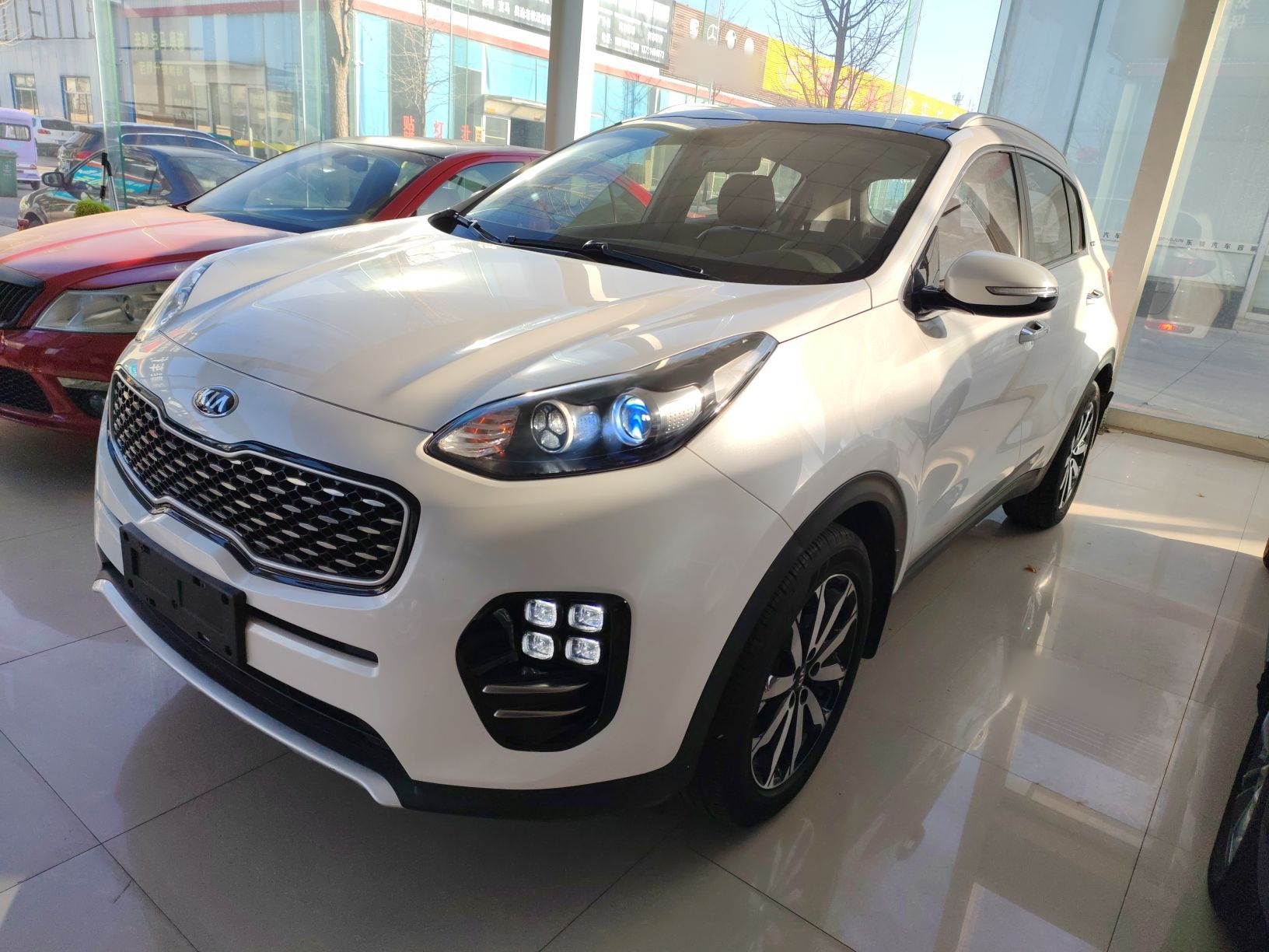 Kia KX5 2017 car image 