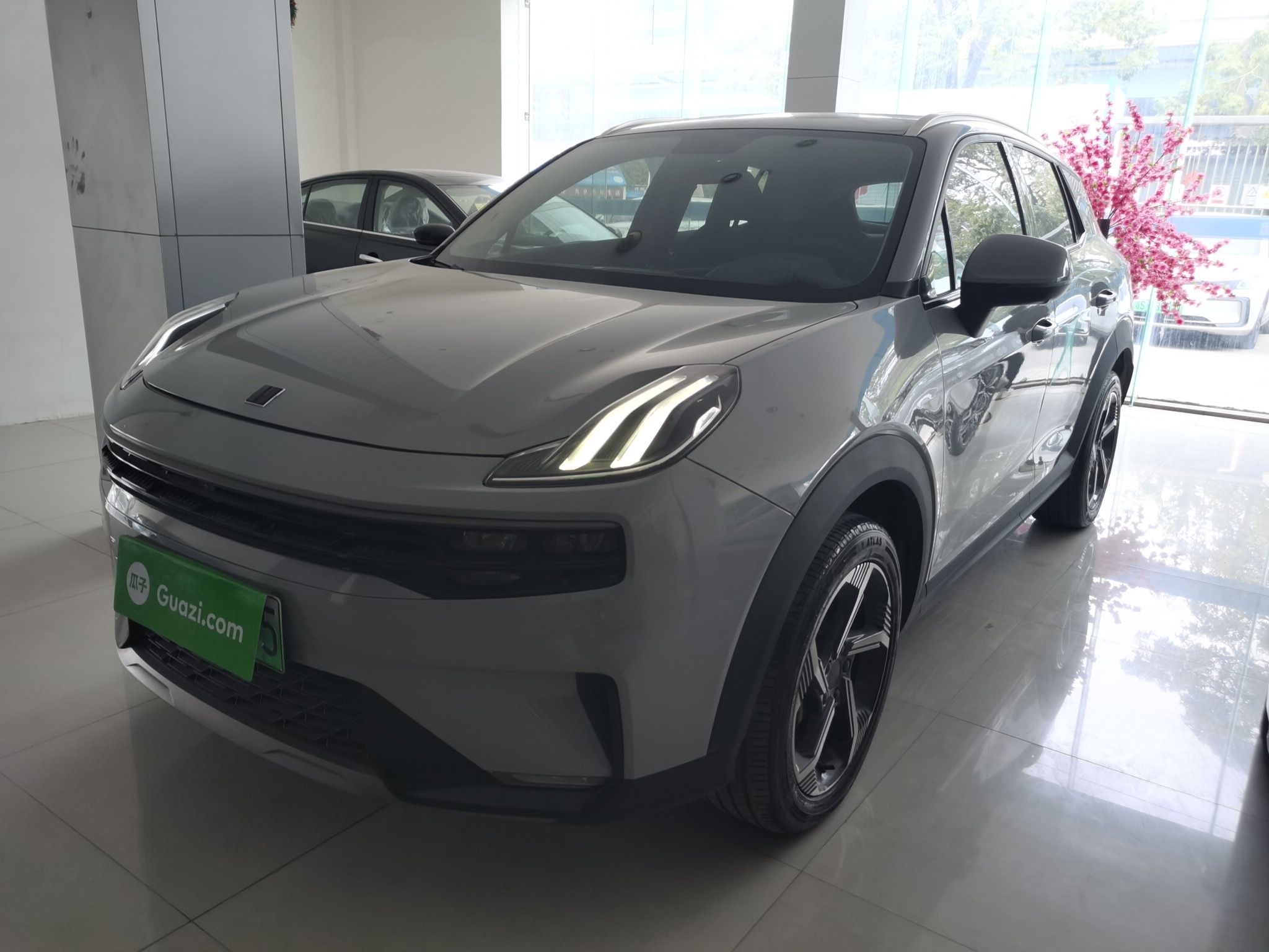 Lynk & Co 06 EM-P 2022 Lynk & Co 06 EM-P 2022 car image