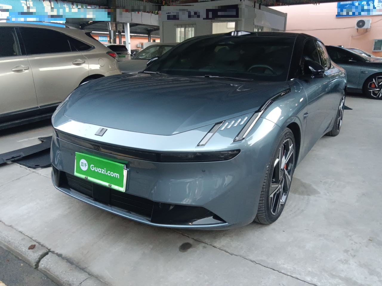 Lynk & Co 2024 Lynk & Co 2024 immagine di auto