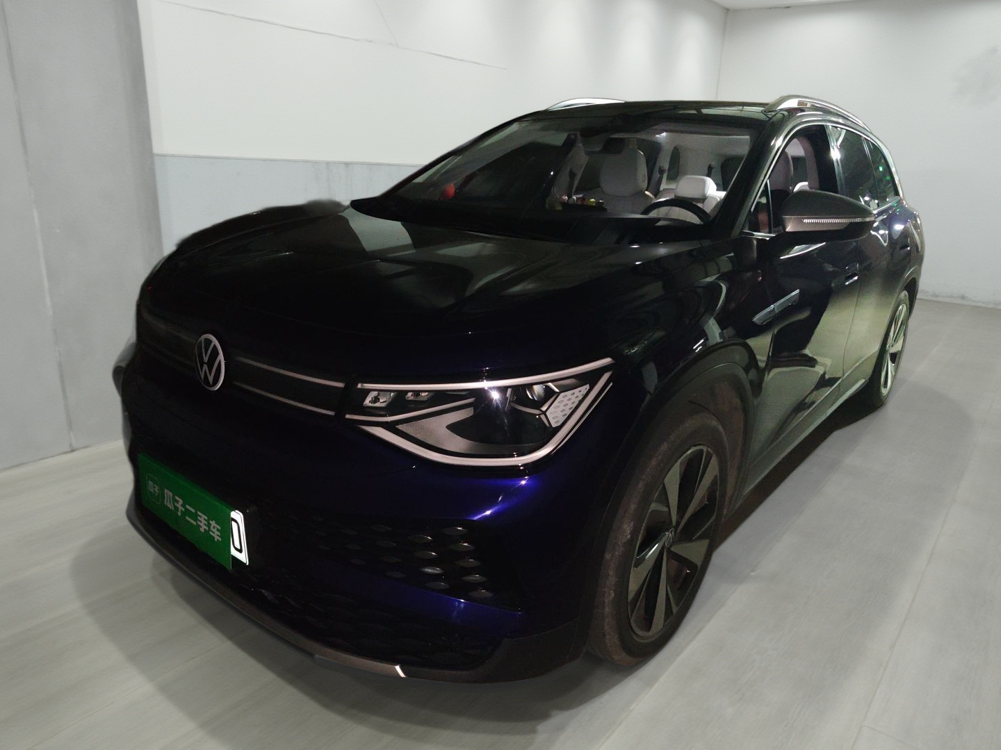 Volkswagen ID.6 X 2022 car image 