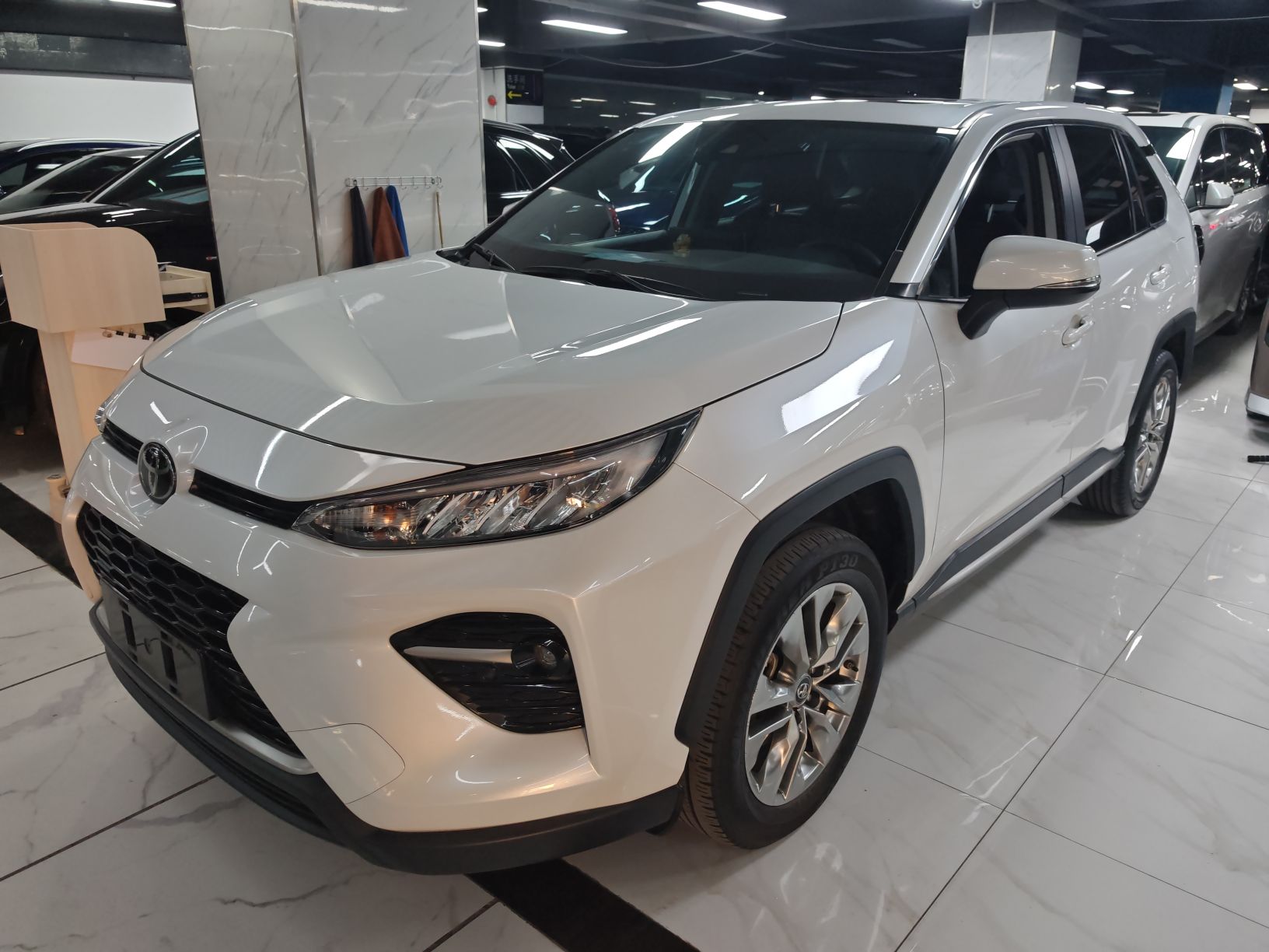 Kia Wildlander 2021 car image 