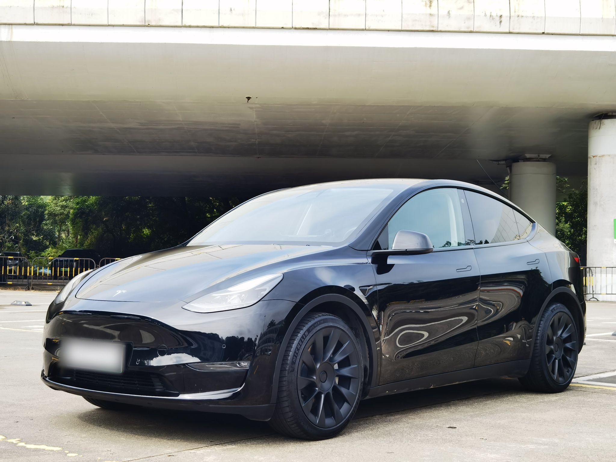 Tesla Model Y 2021 Tesla Model Y 2021 car image