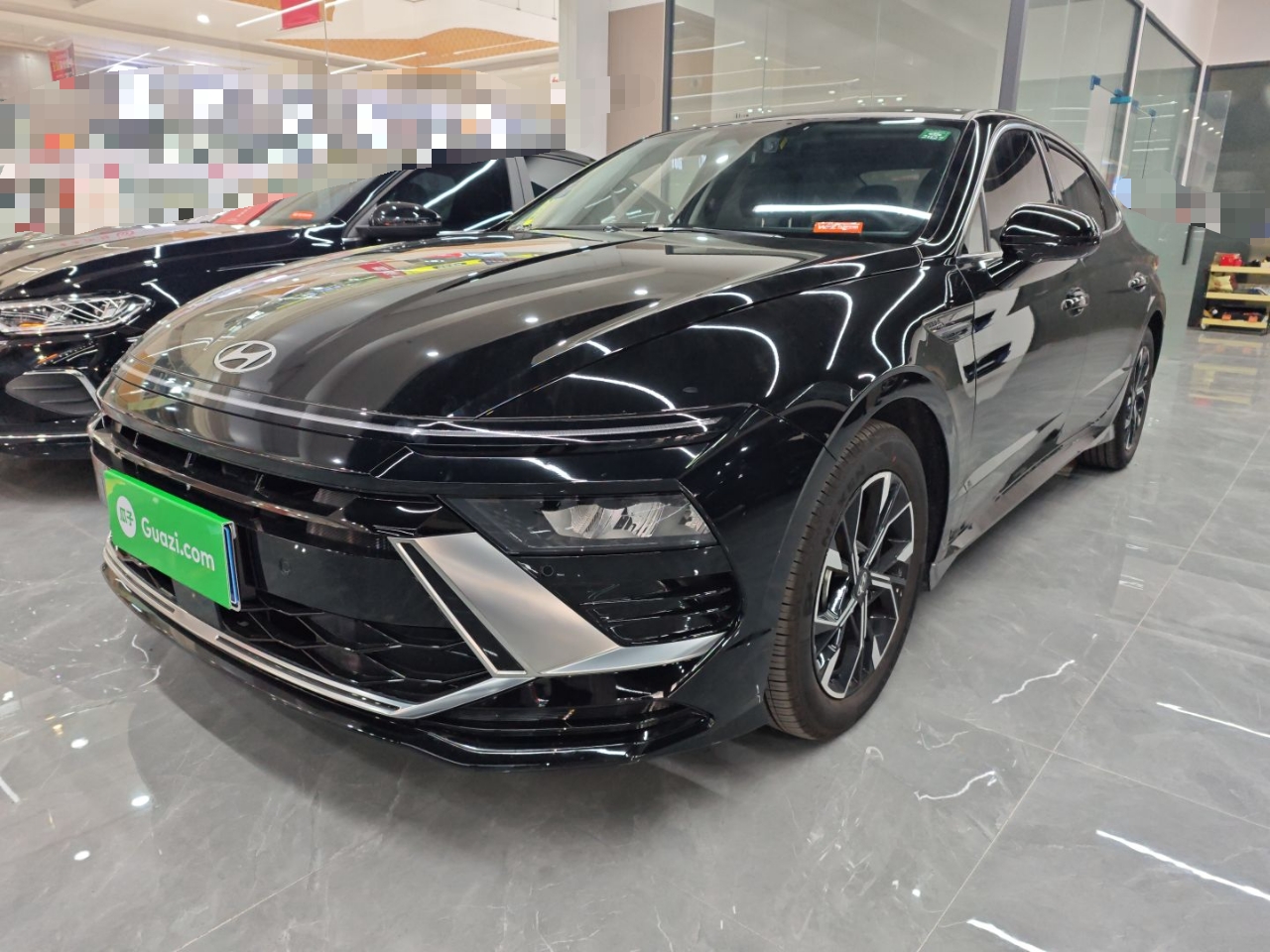 Hyundai Sonata 2025 car image 