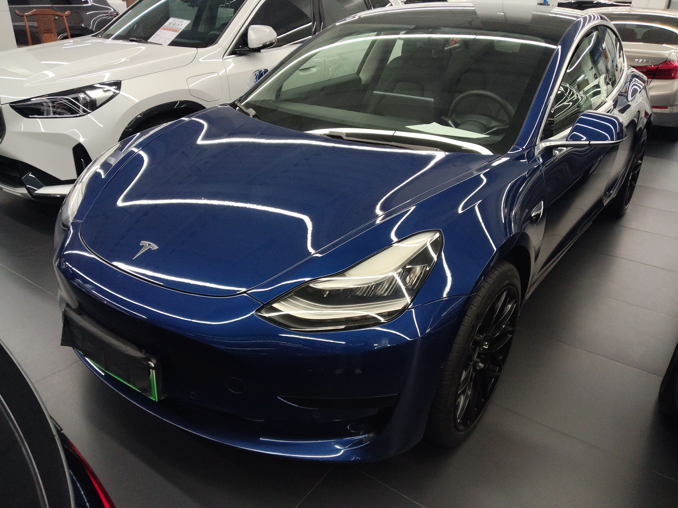 Tesla Model 3 2021 image de voiture 