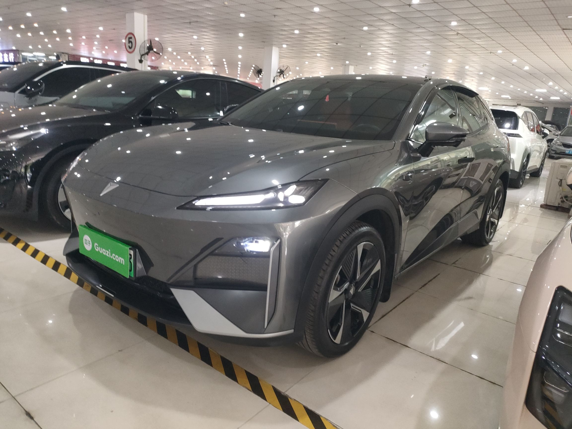 Deepal S07 2024 car image 