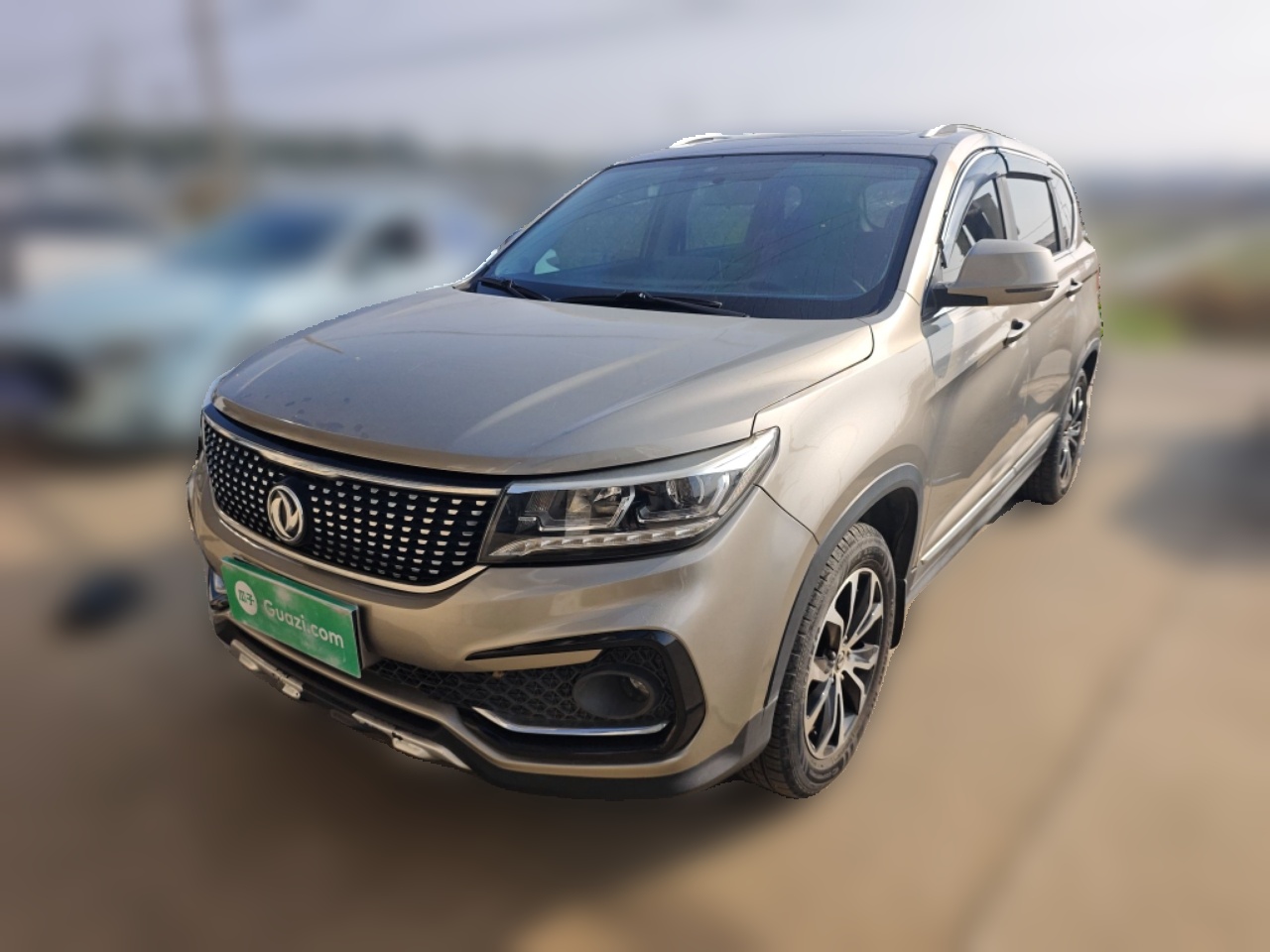 Forthing JOYEAR X5 2017 car image 