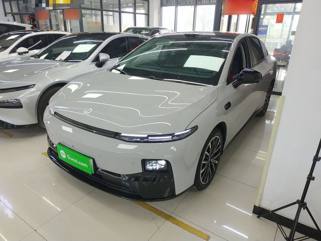 Leapmotor B01 2025 汽车图片 