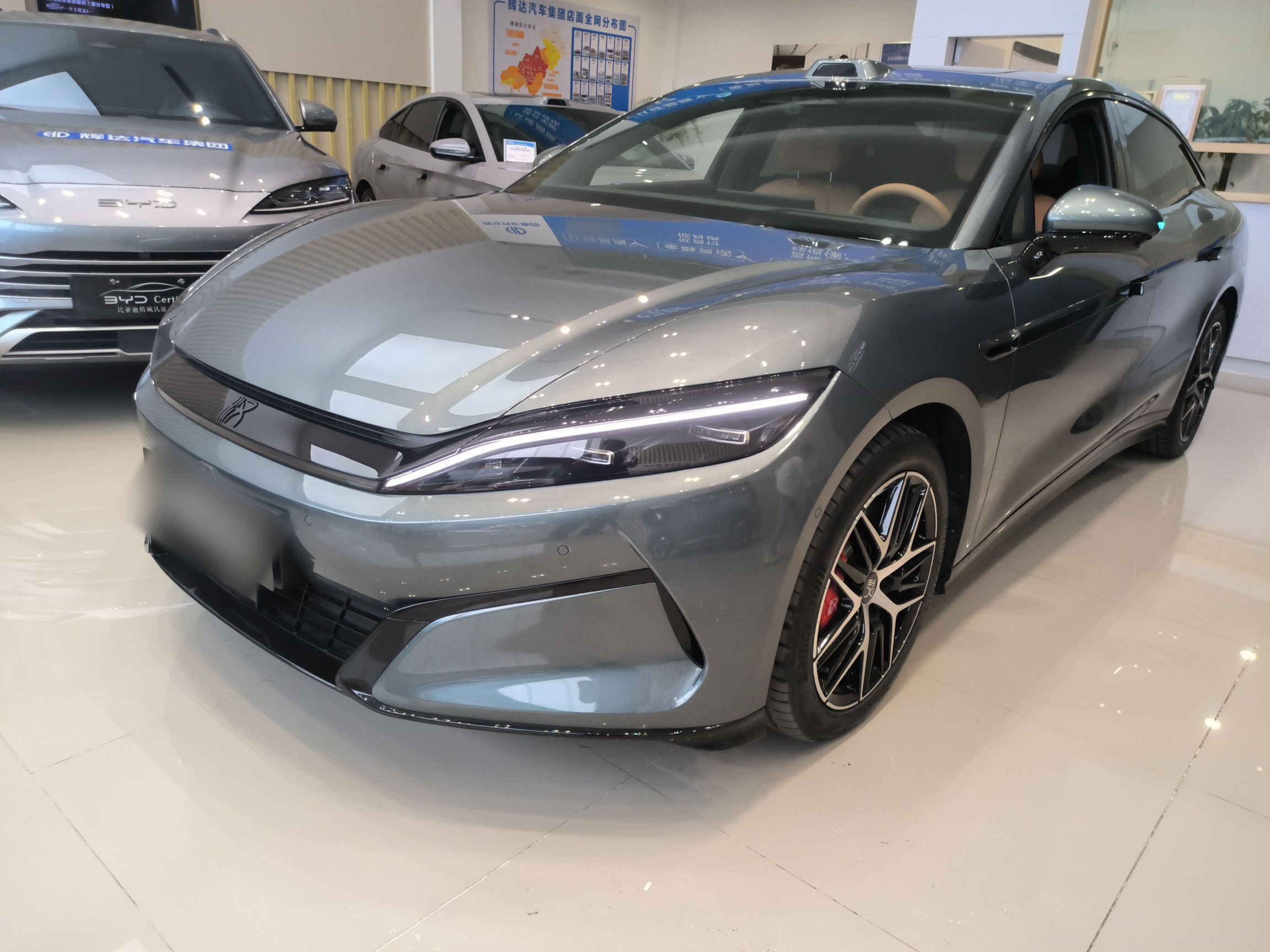 BYD HanL 2025 car image 