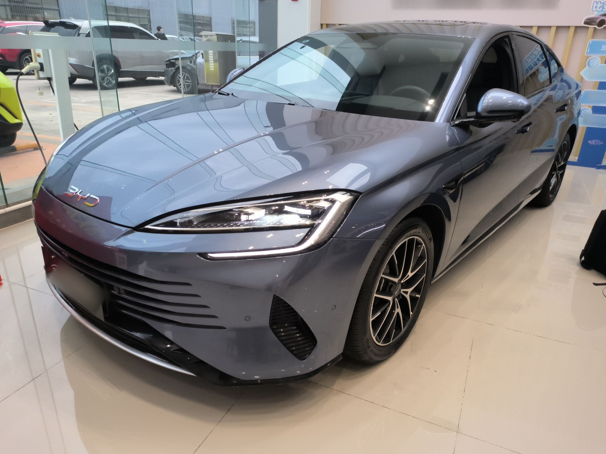 BYD Seal 07 DM-i 2025 car image 