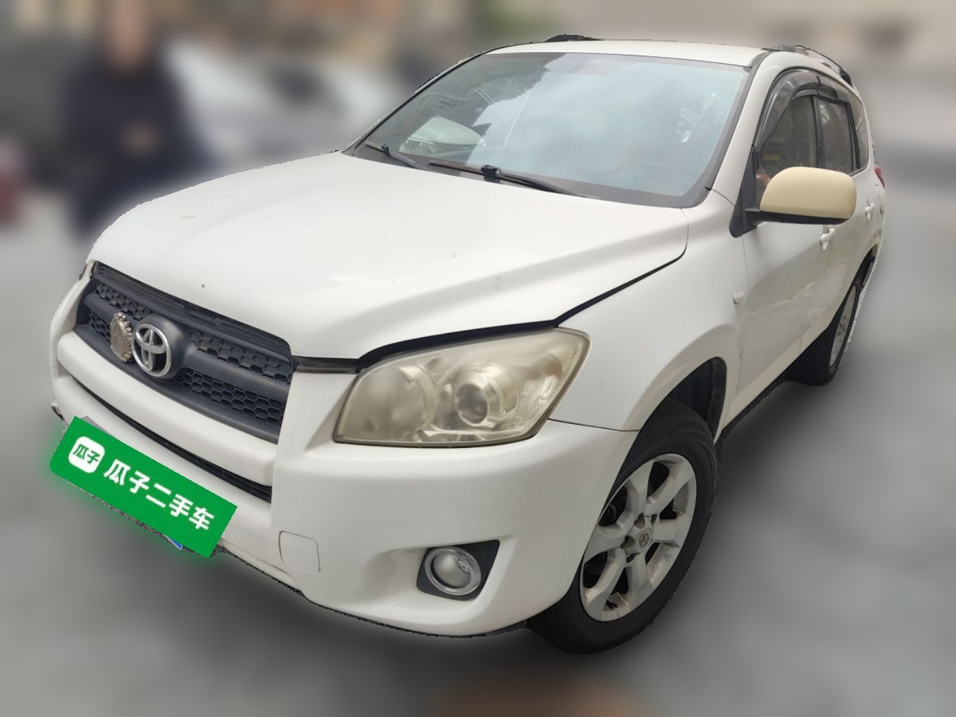 Toyota RAV4 2011 car image 