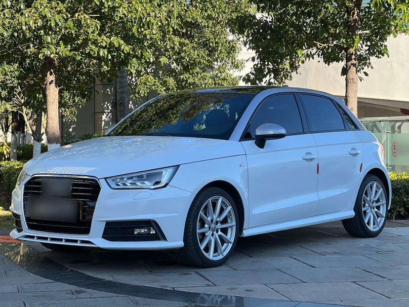 Audi A1 2016 Audi A1 2016 car image