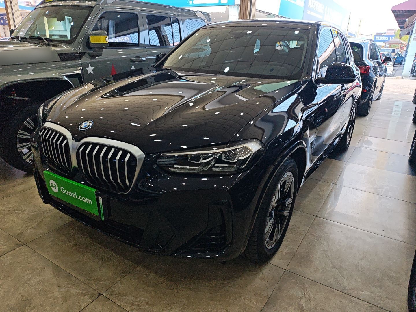 BMW iX3 2024 car image 