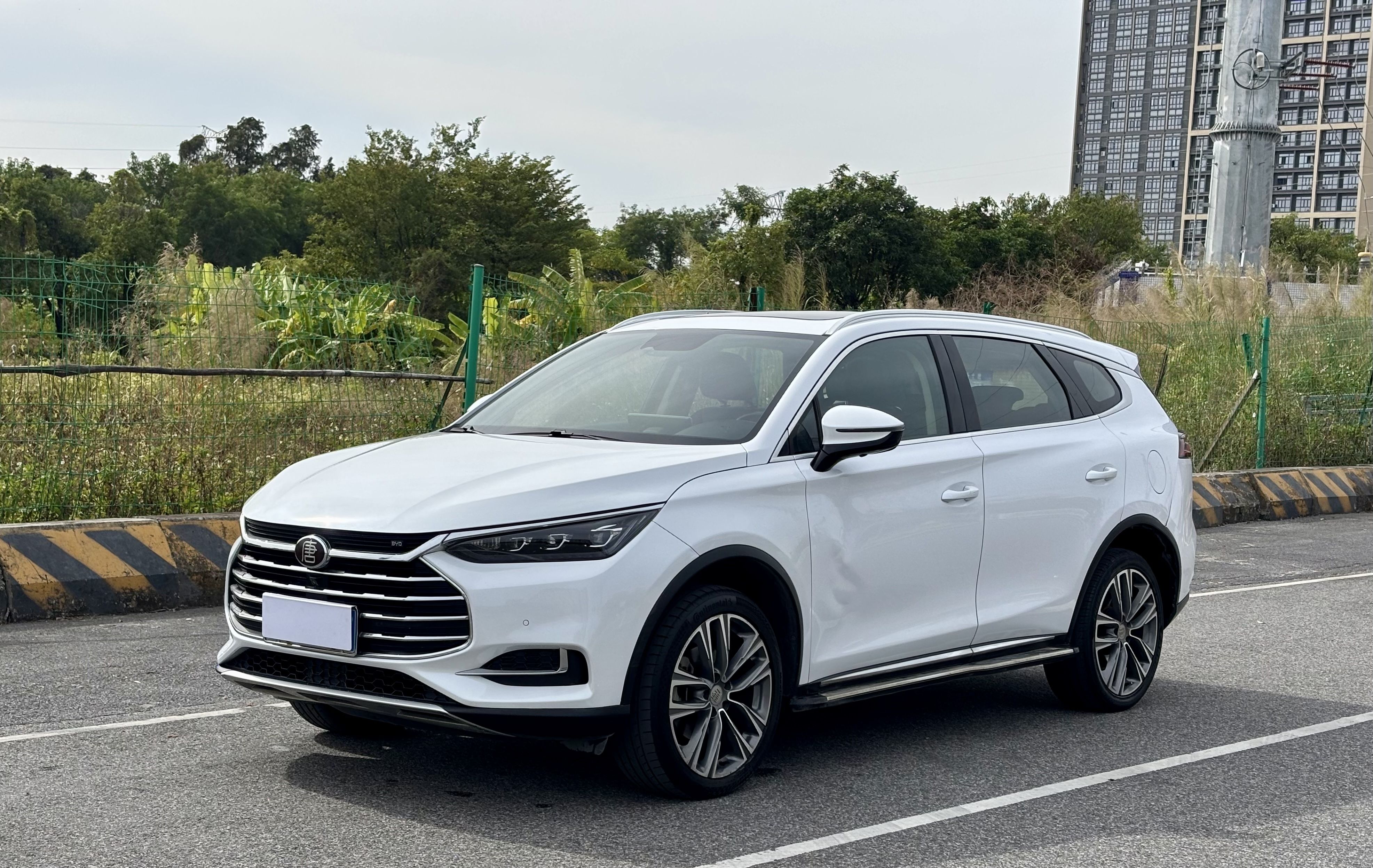 BYD Tang 2019 car image 